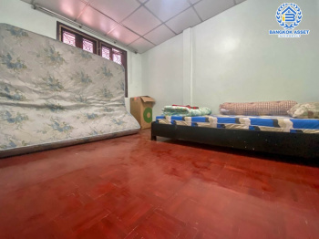 *****ทาวน์เฮ้าส์มือสอง ม.บดินทรรักษา2 คู้บอน เนื้อที่กว้าง 23.70 ตร.ว. ฟังก์ชัน 3 ห้องนอน 2 ห้องน้ำ 1 ที่จอดรถ ภายในสภาพสวย พร้อมเข้าอยู่ โครงการตั้งบนทำเลดี เชื่อมต่อถนนคู้บอน ใกล้รถไฟฟ้าสายสีเขียว "สถานีวัดพระศรีมหาธาตุ" และจุดขึ้นทางด่วน "จตุโชติ" จองเลย